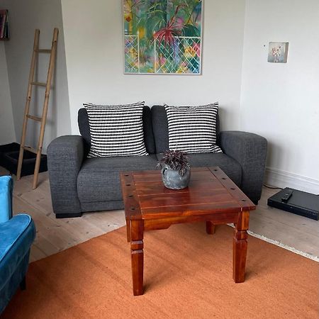 Dobbeltvaerelse I Smuk Palaevilla Stenstrup Exteriör bild